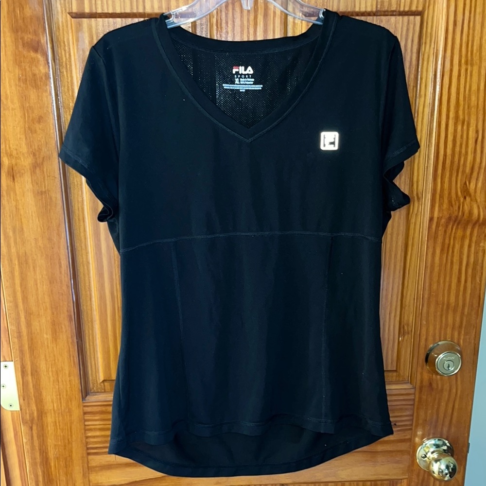Fila Women's Black Short Sleeve V-Neck Tee